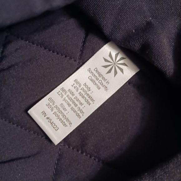 Athleta 2015 Quilted Black Full Jacket Coat Versatile Warm Cozy Large Gorpcore - Picture 6 of 8